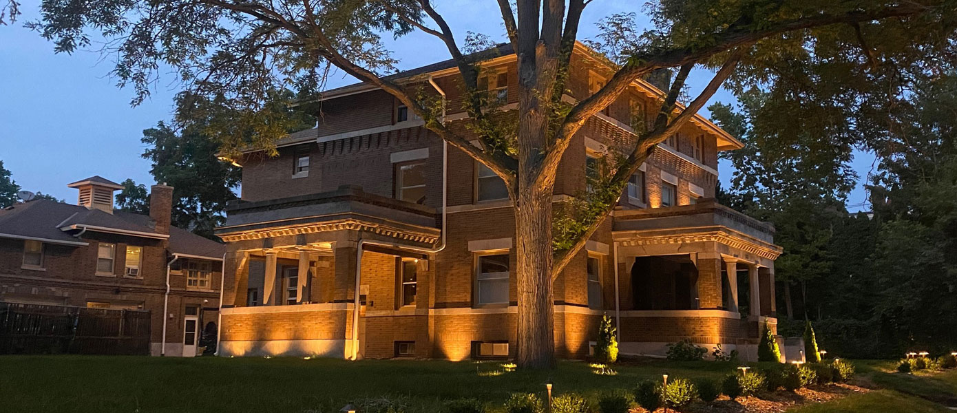 custom outdoor lighting Villa Park, IL